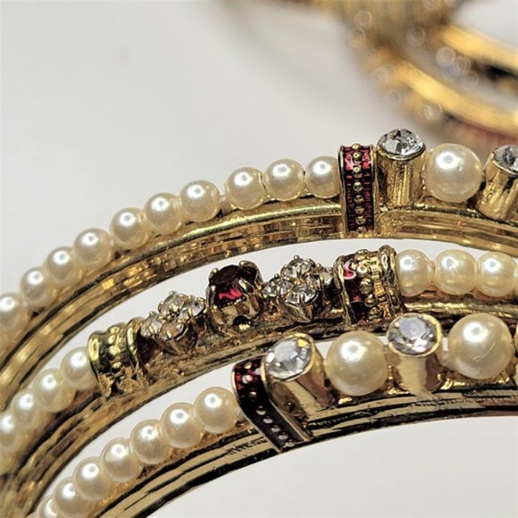 Bangles with Fashion Pearls and Crystal Rhinestones Set of 10. - Picture 6 of 13